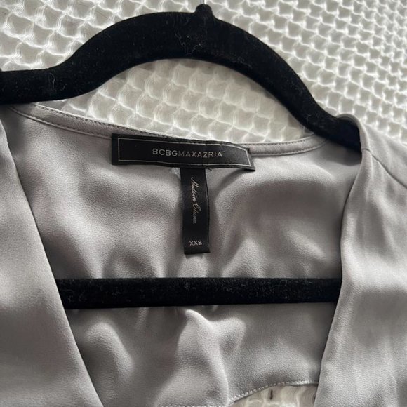 BCBGMaxazria Sleeveless Grey Silk Top - Size xxs - Picture 3 of 3